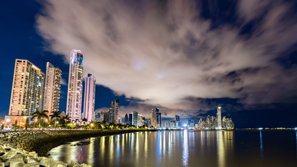 where is the best nightlife in panama