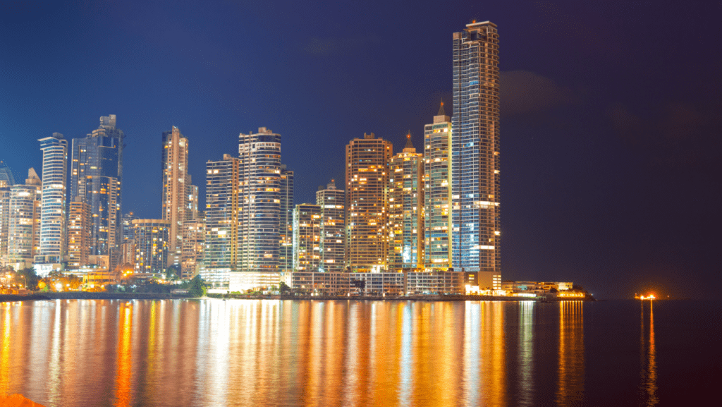 where is the best nightlife in panama